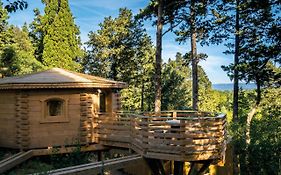 Les Cabanes Dans Les Bois Logis Hotel